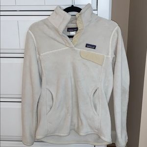 White Patagonia Pullover